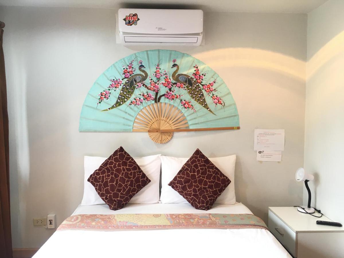 מלון צ'יאנג מאי Miracle Boutique Chiangmai מראה חיצוני תמונה